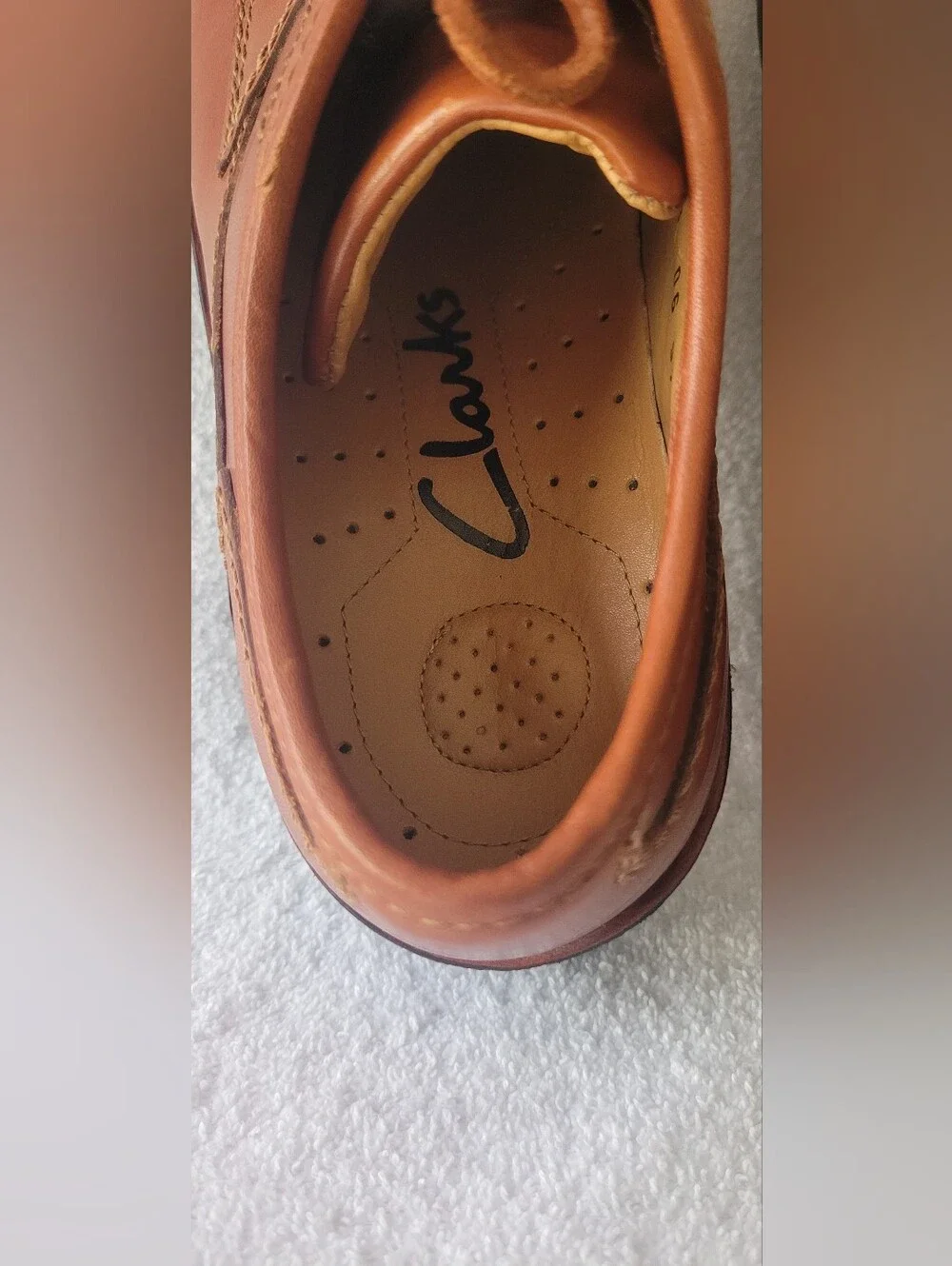 Clarks Men’s Brown Leather Active Air Vent Business/Dress Shoes  Size 8.5  med